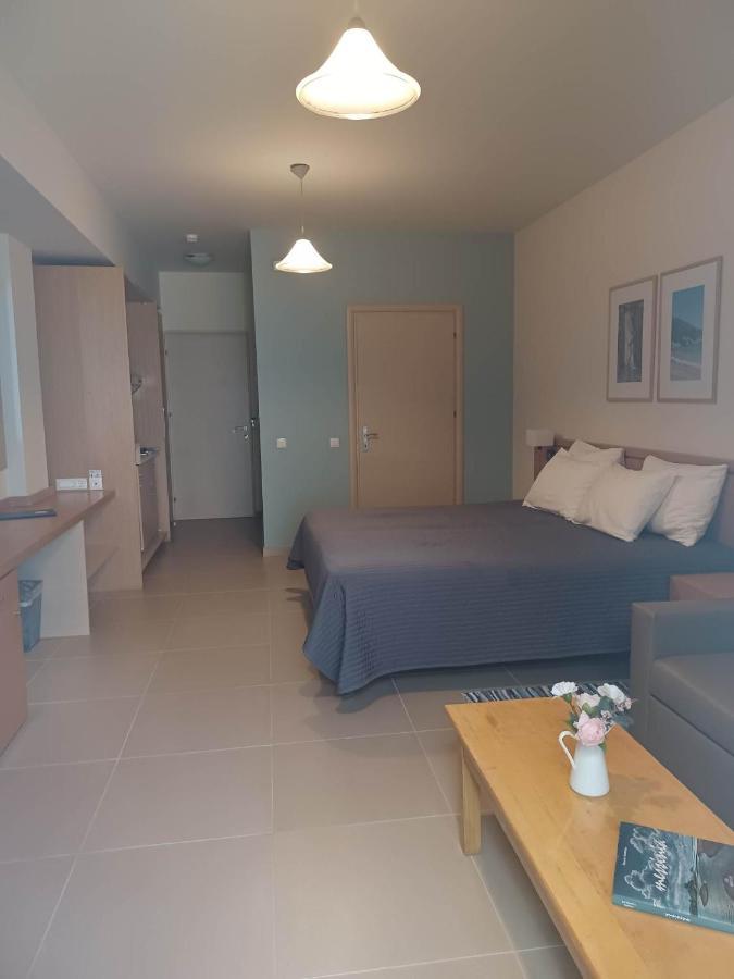 Estia Aparthotel 3*