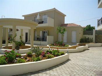 Estia Aparthotel 3*